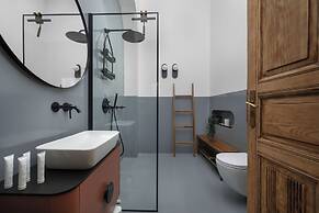 Retro Apartment in Wroclaw by Renters