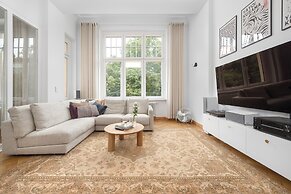 Retro Apartment in Wroclaw by Renters