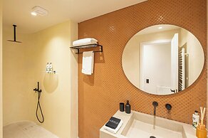 Myrina Residence By LemnosThea