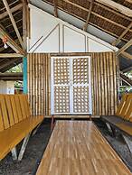 Tambayan Rooms & Cottages by SMS Hospitality
