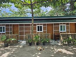 Tambayan Rooms & Cottages by SMS Hospitality