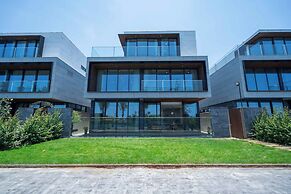 One River Pool Villas Da Nang