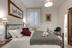 Mamo Florence - Fiesolana & Fiona Apartments