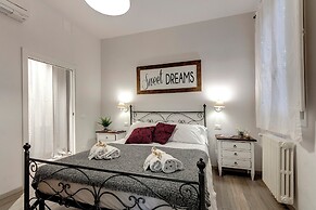 Mamo Florence - Fiesolana & Fiona Apartments