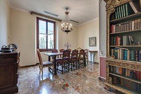 Mamo Florence - Fiorenza Historical Apartment
