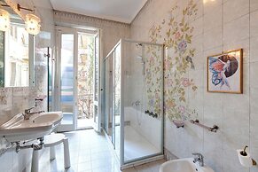 Mamo Florence - Fiorenza Historical Apartment