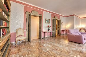 Mamo Florence - Fiorenza Historical Apartment