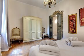 Mamo Florence - Fiorenza Historical Apartment