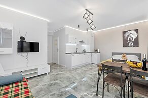 Lumina apartment near the station