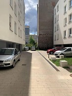 Lumina apartment near the station