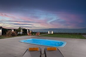 Kyra Beachfront House in Theologos Rhodes