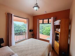 Mi Casa Su Casa