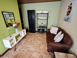 Mi Casa Su Casa