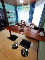 Mi Casa Su Casa