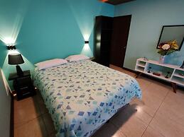 Mi Casa Su Casa