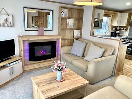Luxurious Comfort at 102, Duckpool Lodge in Bude