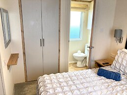 Luxurious Comfort at 102, Duckpool Lodge in Bude