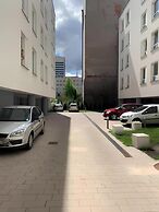 Lumina apart near Filharmonia