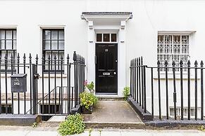 Fitzrovia Townhouse Apartment