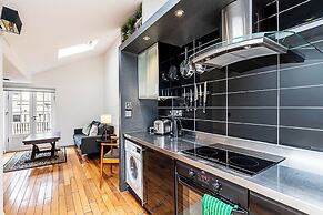 Fitzrovia Townhouse Apartment