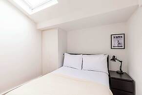Fitzrovia Townhouse Apartment