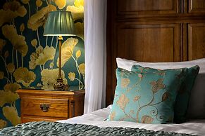 Abbots Grange Manor House