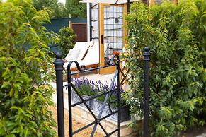 Abbots Grange Manor House