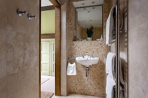 Abbots Grange Manor House