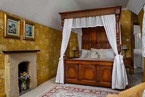 Abbots Grange Manor House