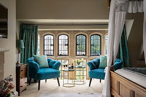 Abbots Grange Manor House