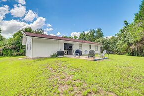 Bright Crystal River Home ~ 2 Mi to State Parks!