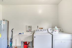 Bright Crystal River Home ~ 2 Mi to State Parks!