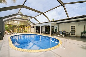 4 Mi to Beach w/ Boat Dock: Cape Coral Retreat