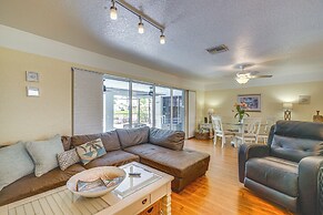 4 Mi to Beach w/ Boat Dock: Cape Coral Retreat