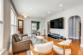 Pet-friendly Lancaster Home 13 Mi to Dtwn Buffalo