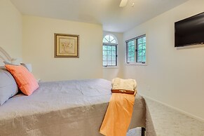 Family-friendly Cadillac Home w/ Golf Course Views