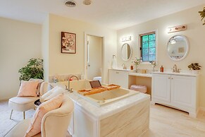 Family-friendly Cadillac Home w/ Golf Course Views