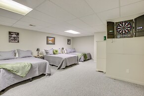 Family-friendly Cadillac Home w/ Golf Course Views