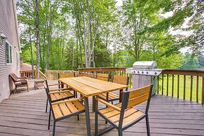 Family-friendly Cadillac Home w/ Golf Course Views