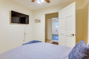 Family-friendly Cadillac Home w/ Golf Course Views