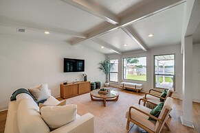 Lakefront Granbury Home w/ Patio, Fire Pit & Dock!