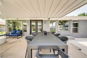 Lakefront Granbury Home w/ Patio, Fire Pit & Dock!