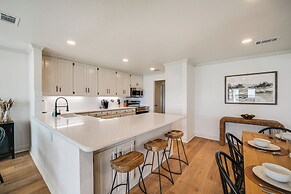 Lakefront Granbury Home w/ Patio, Fire Pit & Dock!