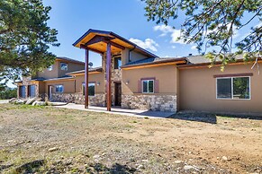 Stunning Buena Vista Home ~ 4 Mi to River Rafting!