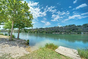 Texas Hill Country Retreat - Walk to Nueces River!