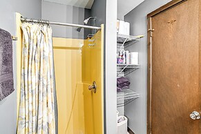 Cortland Townhome - Walk to Greek Peak Mtn Resort!