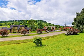 Cortland Townhome - Walk to Greek Peak Mtn Resort!
