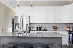 Miramar Beach Jewel Family Coastal Luxury 7 Bedroom Home by Overmoon