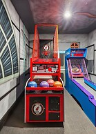 Under The Sea Magical Getaway With Arcade Room 6 Bedroom Home by Overm