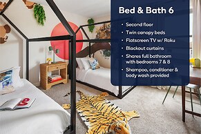 Orlando Resort Retreat Theme Park Haven 8 Bedroom Home by Overmoon